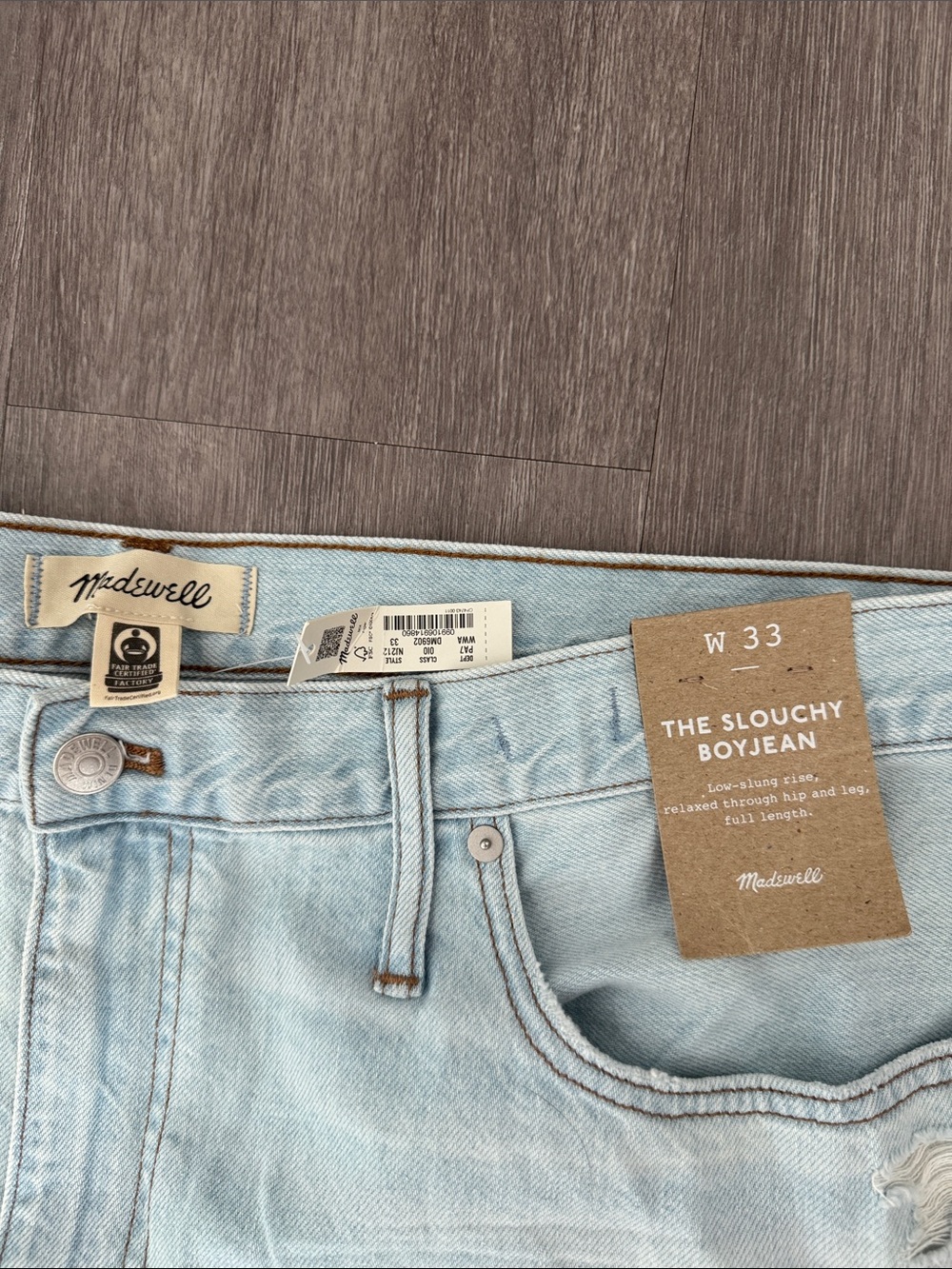 NWT Madewell Slouchy Distressed Boyjean in Light Wash - Picture 2 of 9